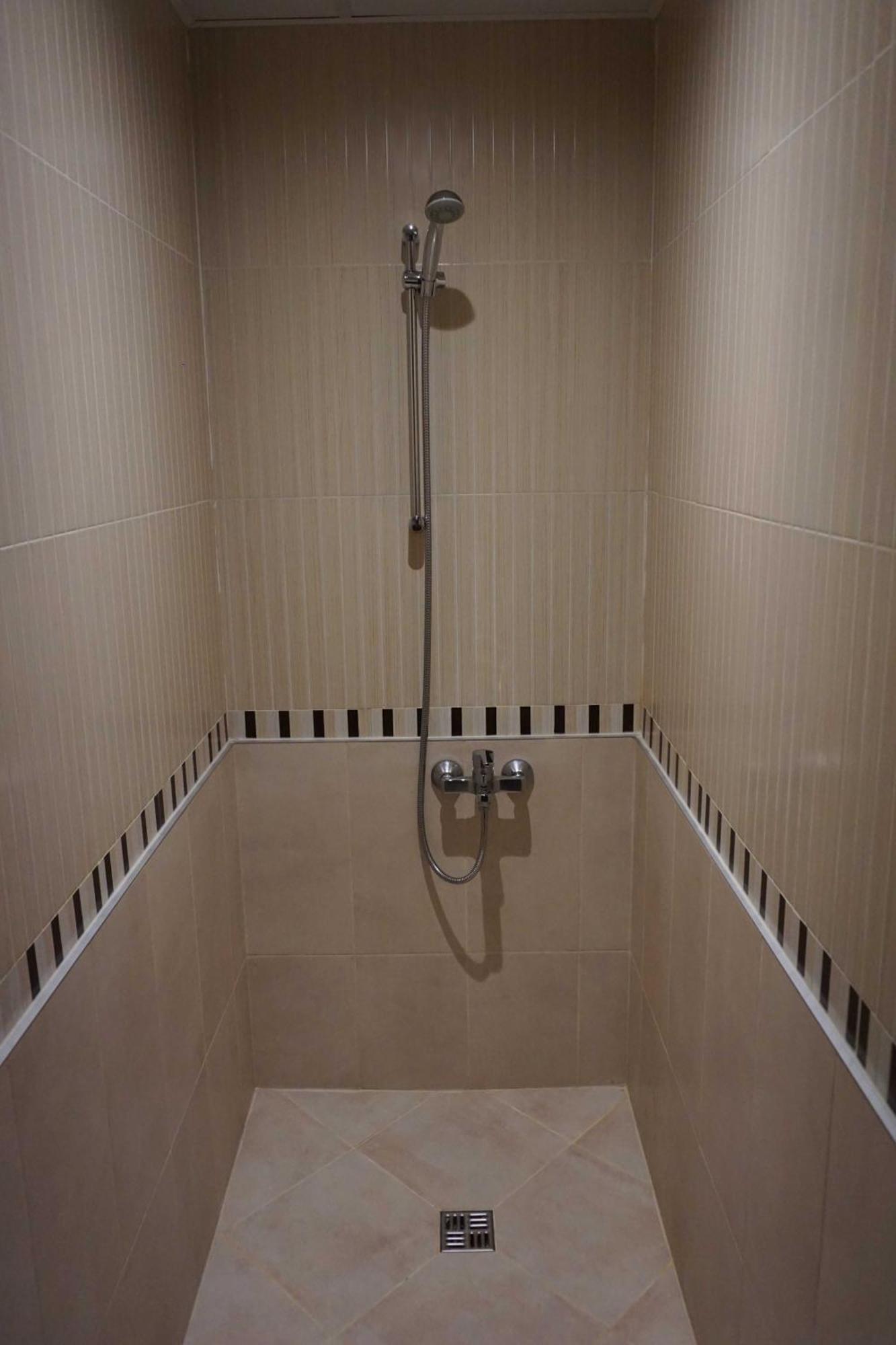 Hotel Ihtiman Εξωτερικό φωτογραφία