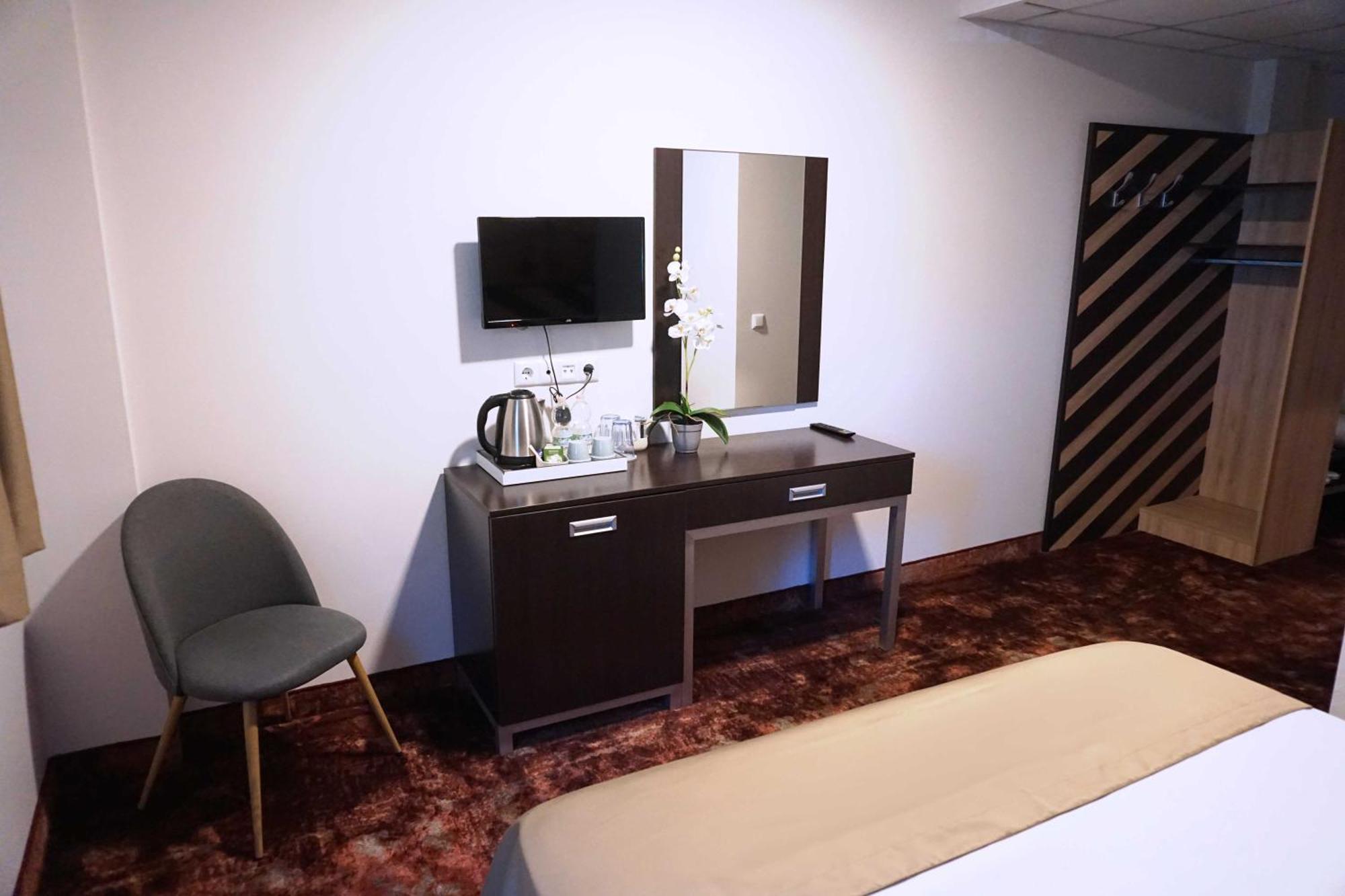 Hotel Ihtiman Εξωτερικό φωτογραφία